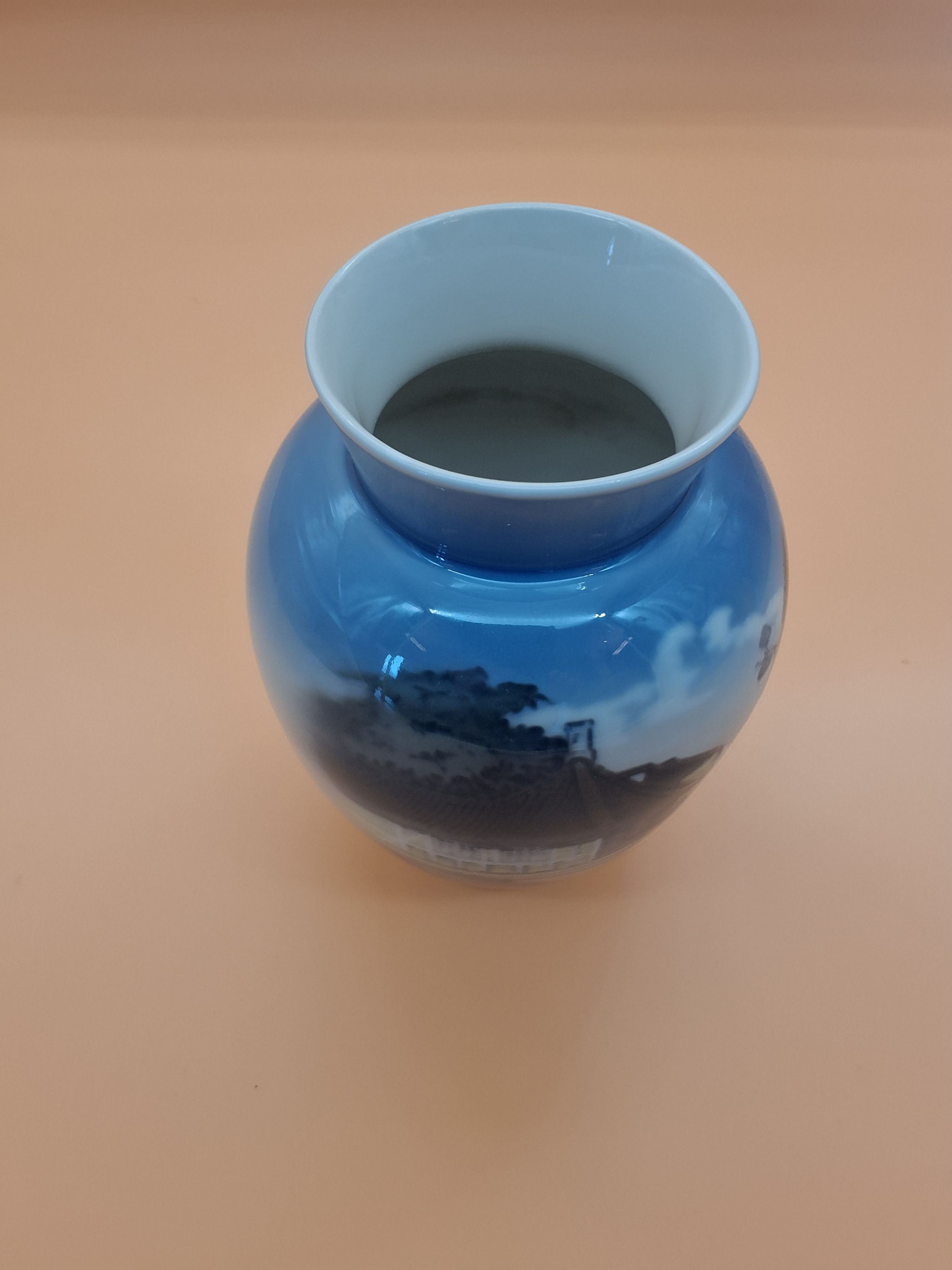 Royal Copenhagen vase nr 4764